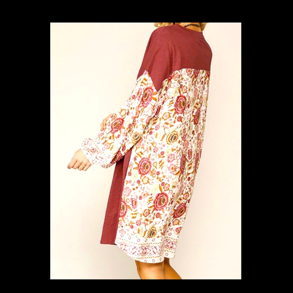 Runway Flowers - Picture 2 of 4